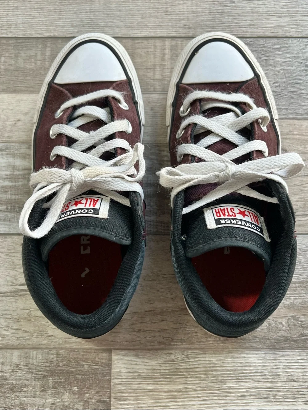 Converse Boy Chuck Taylor All Star Axel Shoes Size 3.5